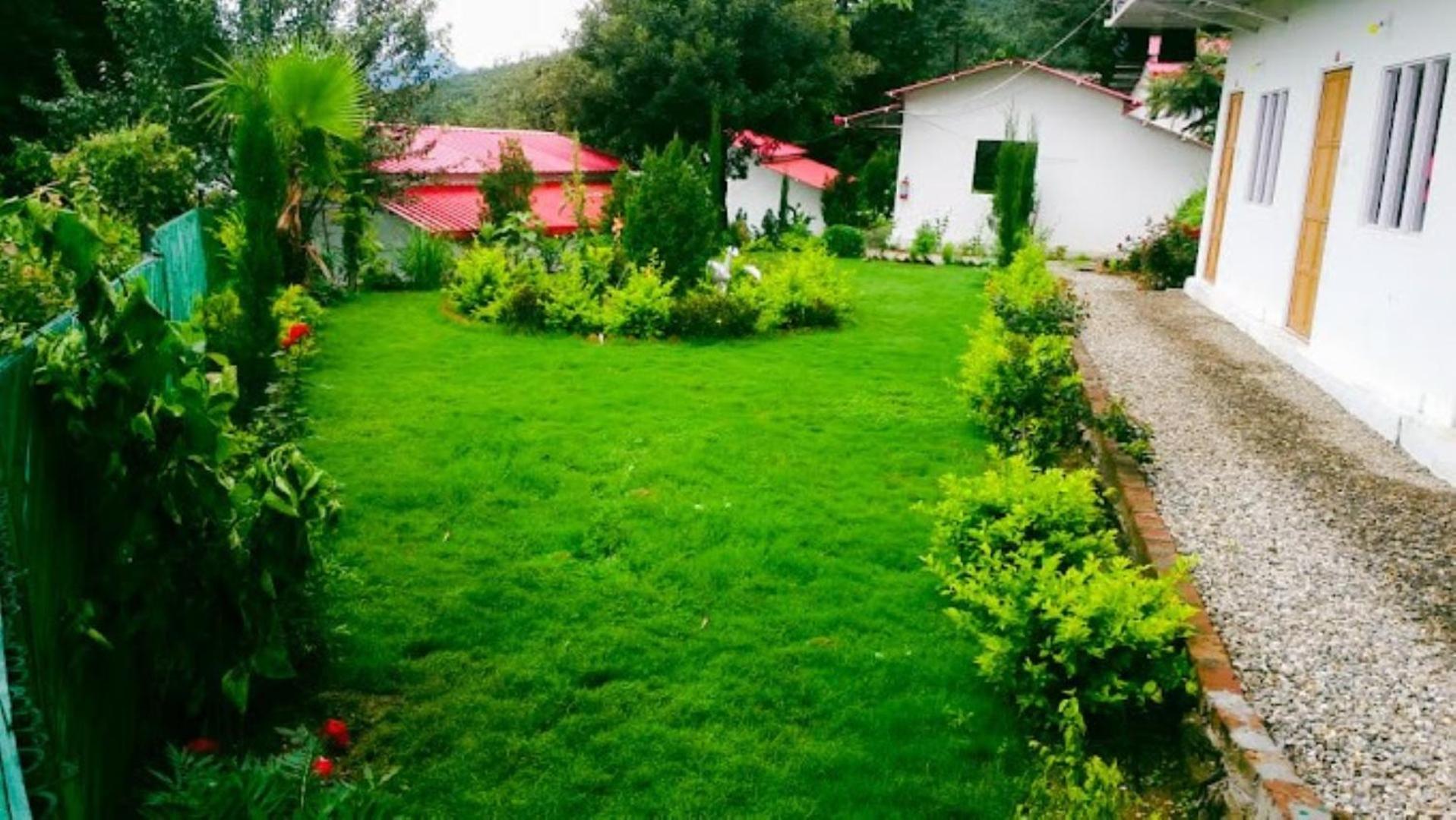 The Village Retreat Resort , Guptkashi Gupta Kāshi Zewnętrze zdjęcie